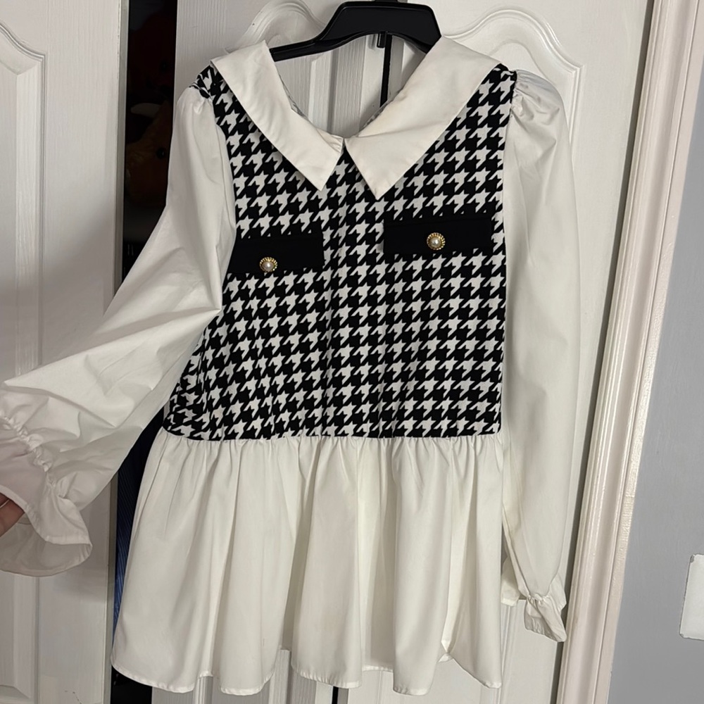 Stylish Black and White Blouse